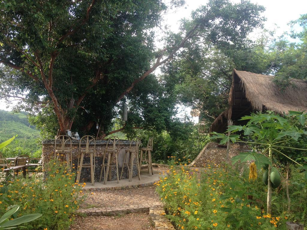 Sanctuaria Treehouses Корон Экстерьер фото