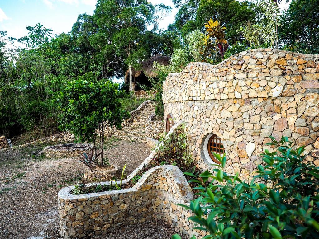 Sanctuaria Treehouses Корон Экстерьер фото